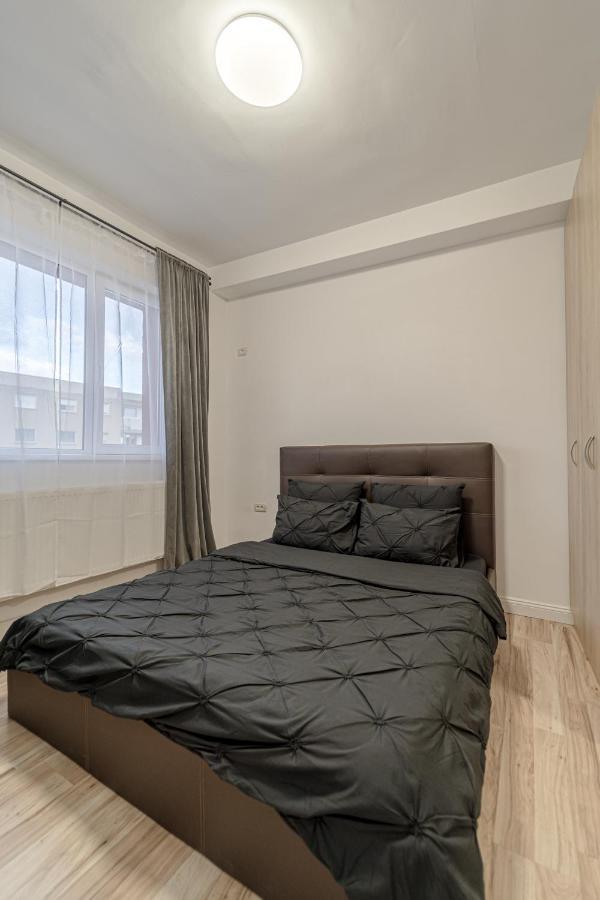 Hera'S Modern Home Арад Екстериор снимка